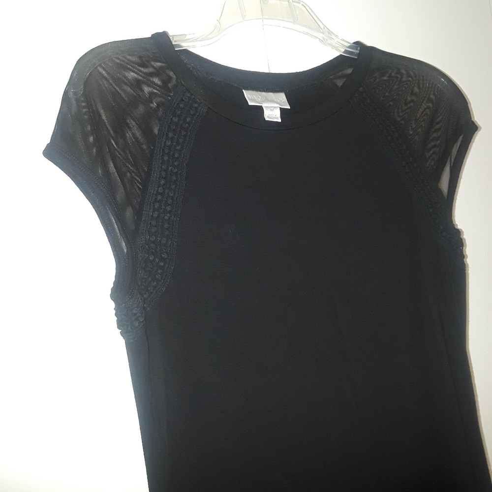 Bisou Bisou Top Sheer Shoulders Stretchy